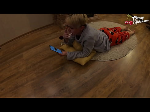 ❤️ Gekke blonde sûgje Enorme lul dy't derop sûgje en stuiterje - Anale seks Porno fb by porno fy.porn-evooli.ru