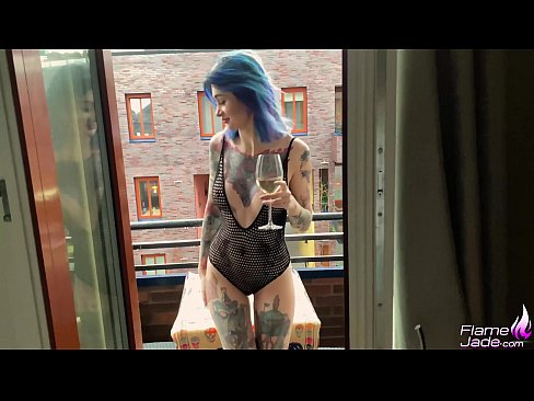 ❤️ Geweldich famke sûget mei in gulp en neukt hertstochtlik ûnder de iepen loft Porno fb by porno fy.porn-evooli.ru
